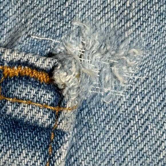 32w Y2K Vintage Levi’s 505 jeans - Picture 4 of 9